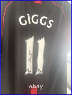 Manchester United Ryan Giggs Signed Football Shirt Black Nike with Certificate