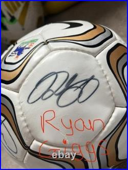 Manchester United SIGNED Premier league Football 2005 Scholes, Rooney, Giggs