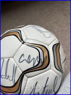 Manchester United SIGNED Premier league Football 2005 Scholes, Rooney, Giggs