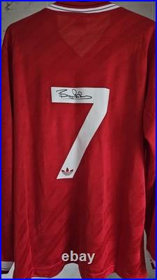 Manchester United Shirt Hand Signed By Bryan Robson Manchester United Shirt Hand Signed By Bryan Robson