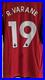 Manchester_United_Shirt_Hand_Signed_By_Raphael_Varane_01_gli