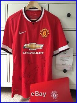 Manchester United Signed Home 2014/2015 squad with COA and presentation box