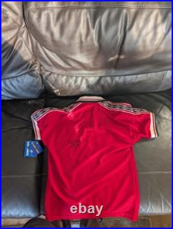 Manchester United Signed Shirt From 99