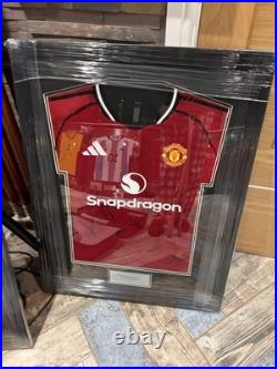 Manchester United Signed Team Top With COA