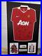 Manchester_United_Squad_Signed_Shirt_2010_2011_Premier_League_Winners_01_on