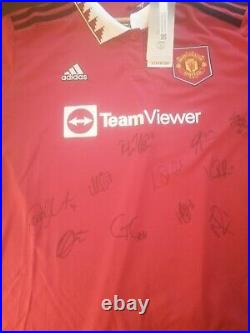 Manchester United Team Squad Signed Shirt With Certificate Of Authentication