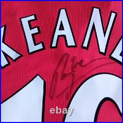 Manchester United Treble Number 16 Retro Home Shirt Signed Roy Keane