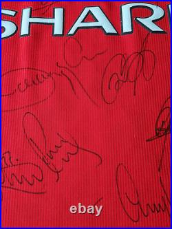 Manchester United football shirt 1999/2000 Treble winners, signed by 17 Beckham