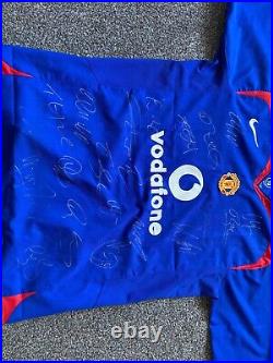 Manchester United shirt signed 2005/06