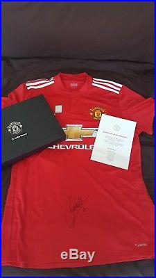 Manchester united Shirt 2017/18 Signed By ANDER HERRERA with COA and Box