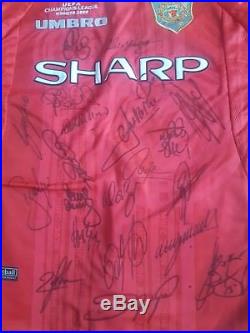 Manchester united signed 1999 winners champion leauge shirt
