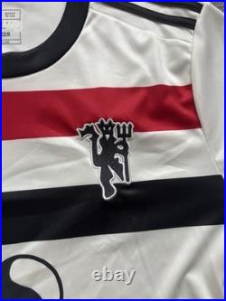 Noussair Mazraoui Hand Signed Manchester United Jersey 24/25 SMALL HOLE