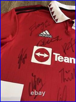 Official MUFC Issued COA (36677) Manchester United Squad & Ronaldo Signed Shirt