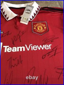 Official MUFC Issued COA (36677) Manchester United Squad & Ronaldo Signed Shirt