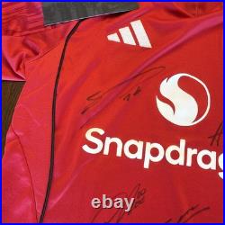 Official Manchester United Team Signed Home Shirt 2025/26 With Official Club COA