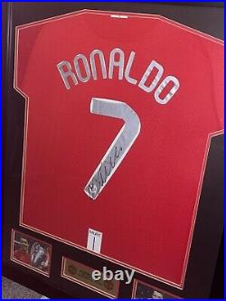 Original Authentic Signed Ronaldo Manchester United T-Shirt