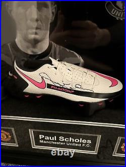 Paul Scholes framed boot Signed, Manchester United, With Coa