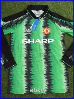 Peter Schmeichel Hand Signed Manchester United 1990 Goalkeeper Football Shirt