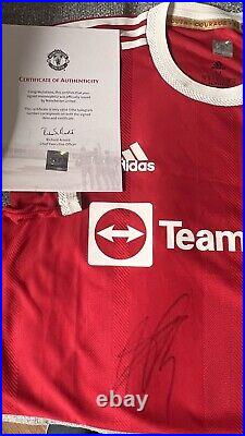 Raphaël Varane signed Manchester United Football shirt from Club