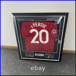 Robin Van Persie Signed Shirt Framed COA & Photo Proof Rare Manchester United Robin Van Persie Signed Shirt Framed COA & Photo Proof Rare Manchester United