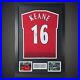 Roy_Keane_Signed_Manchester_United_Football_Shirt_In_A_Picture_Frame_249_01_xnyu