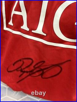 Ryan Giggs Signed Manchester United Shirt