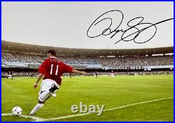 Ryan Giggs Signed Photo Framed & COA Football Soccer Autograph Manchester United Ryan Giggs Signed Photo Framed & COA Football Soccer Autograph Manchester United