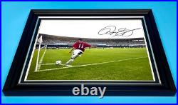 Ryan Giggs Signed Photo Framed & COA Football Soccer Autograph Manchester United Ryan Giggs Signed Photo Framed & COA Football Soccer Autograph Manchester United