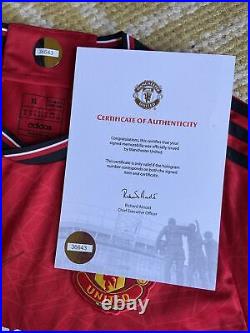 SIGNED MANCHESTER UNITED SHIRT Club COA 2023-2024 Signed By 19
