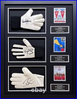 Schmeichel Van Der Sar Stepney Signed 3 Gloves 1 Frame Proof Manchester United