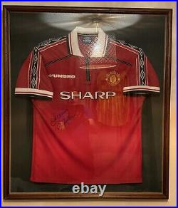 Signed And Framed David Beckham Manchester United Shirt