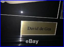 Signed David De Gea Framed Manchester United Goalkeeper Glove Spain