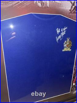 Signed Framed George Best Manchester United 1968 Away Shirt Northern Ireland Signed Framed George Best Manchester United 1968 Away Shirt Northern Ireland