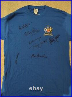 Signed Manchester United 1968 European Cup shirt by 7