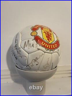 Signed Manchester United Football Ball 1998 Alex Ferguson And Whole Squad