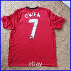 Signed Manchester United Home Shirt 09/10