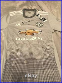 Signed Manchester United Player Issue 2017/18 Shirt Bobby Charlton & Denis Law M