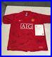 Signed_Manchester_United_Shirt_01_nd