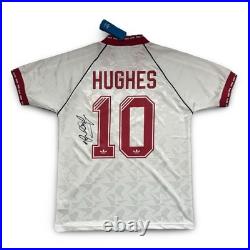 Signed Mark HUGHES Manchester United Retro Away Football Shirt With Proof/COA Signed Mark HUGHES Manchester United Retro Away Football Shirt With Proof/COA