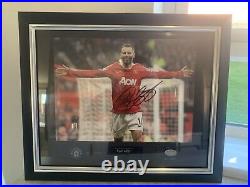 Signed Ryan Giggs Manchester United Memorabilia Limited Edition Framed Photo