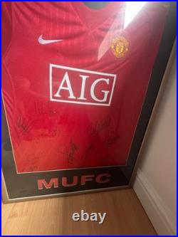 Signed manchester united shirt 07/08 08/09 signed by first team players Signed manchester united shirt 07/08 08/09 signed by first team players