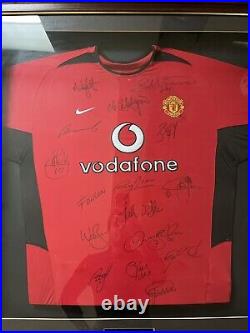 Signed manchester united shirt framed