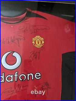 Signed manchester united shirt framed