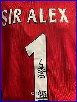 Sir Alex Ferguson Manchester United retro hand-signed replica shirt