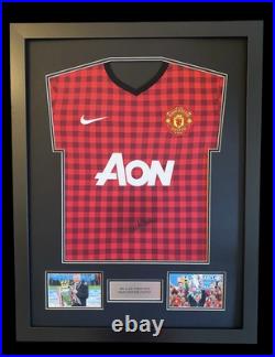Sir Alex Ferguson Signed Manchester United Shirt- Comes With a COA & Proof Sir Alex Ferguson Signed Manchester United Shirt- Comes With a COA & Proof