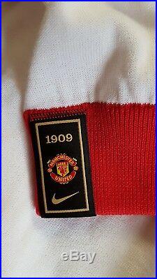 Sir Bobby Charlton signed Manchester United retro football shirt AFTAL PROOF
