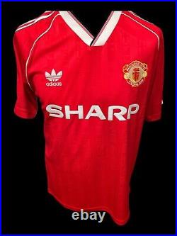 Steve Bruce Manchester United 1998 Hand Signed Home Shirt