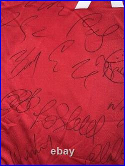 Very rare Multi Signed Manchester United Shirt, 22 signatures